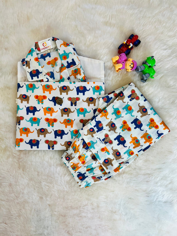 Elephant print collared Nightwear